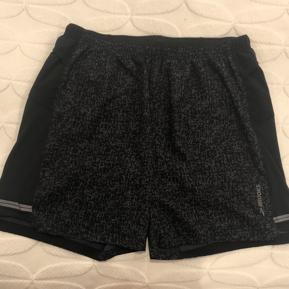 Brooks Charcoal and Black Patterned Men's Athletic Shorts